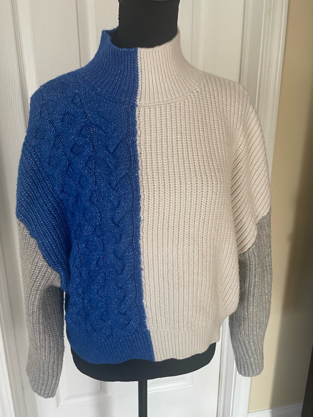 Express Colorblock Cable Turtleneck Sweater - Blue, Cream & Gray